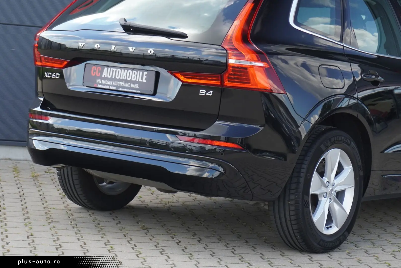 VOLVO XC60 Core 2WD Kamera Navigation LED Virtual DAB