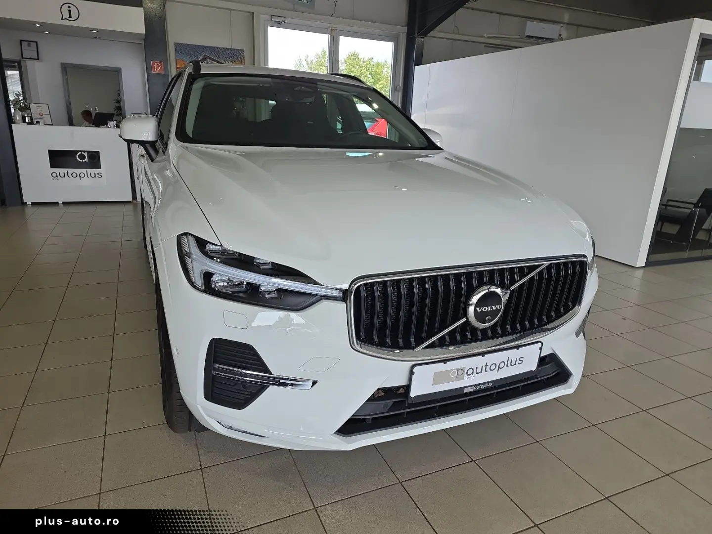 VOLVO XC60 B4 Momentum Pro 360  WinterPaket LED Google