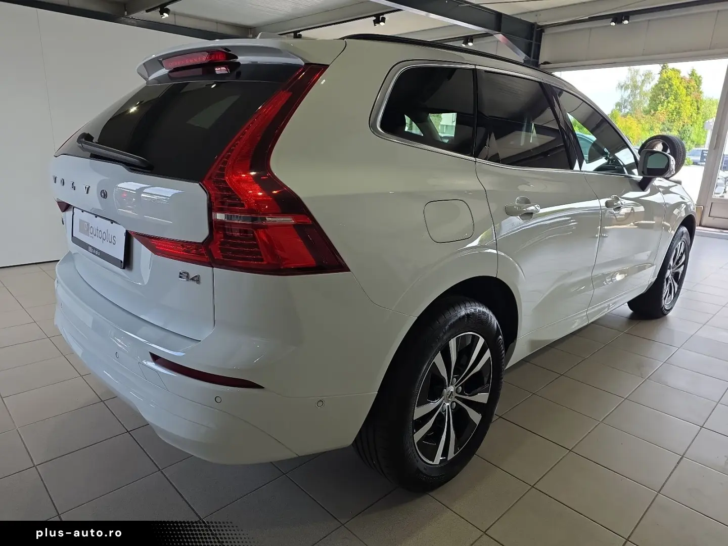 VOLVO XC60 B4 Momentum Pro 360  WinterPaket LED Google