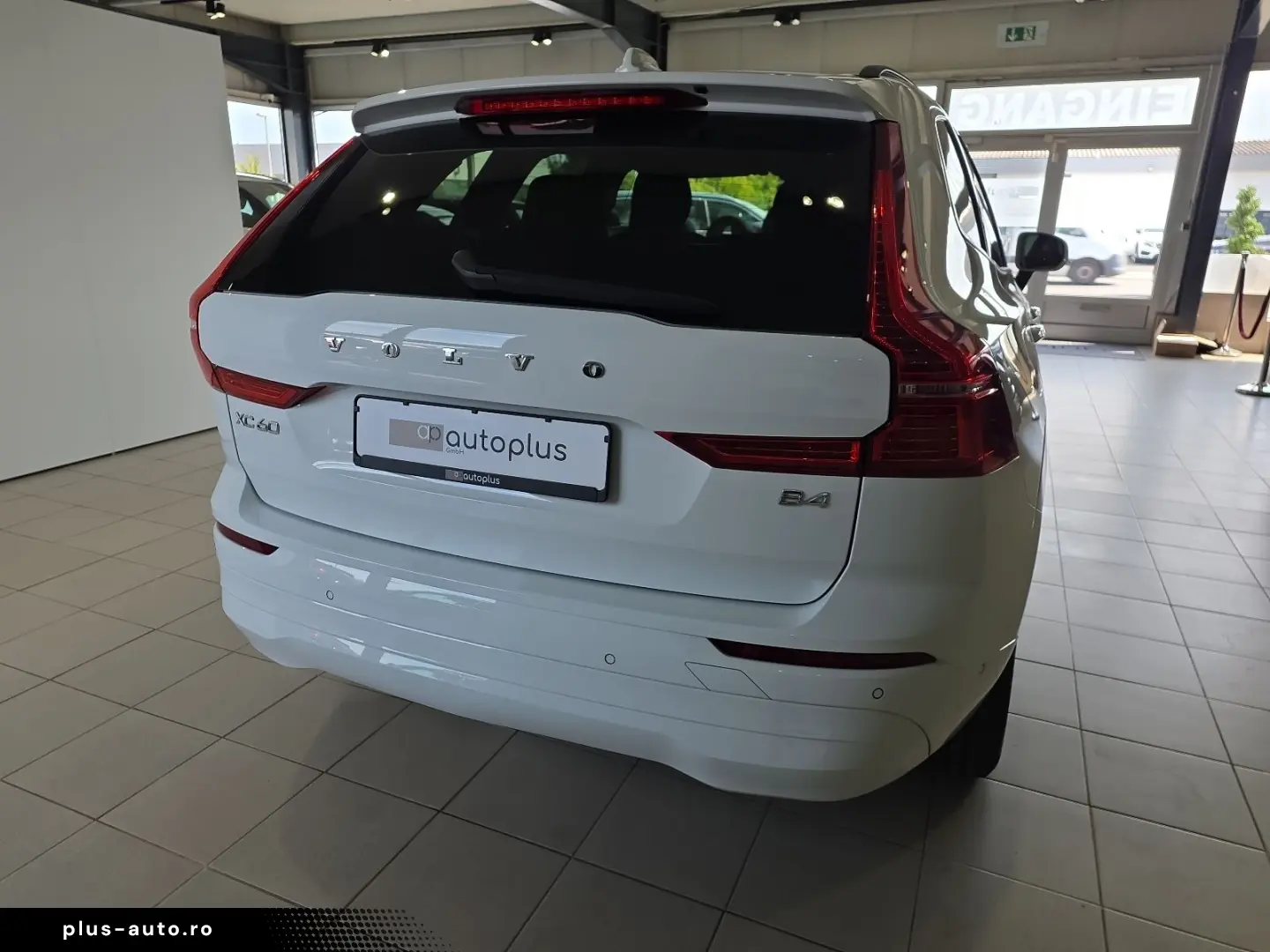 VOLVO XC60 B4 Momentum Pro 360  WinterPaket LED Google