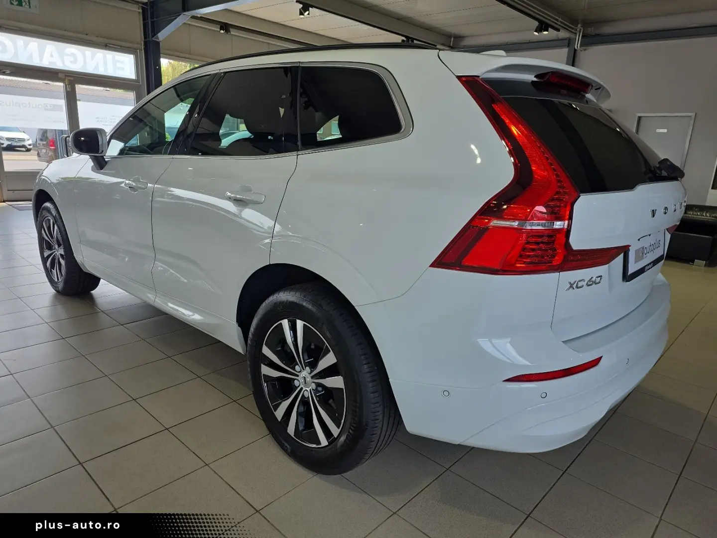 VOLVO XC60 B4 Momentum Pro 360  WinterPaket LED Google