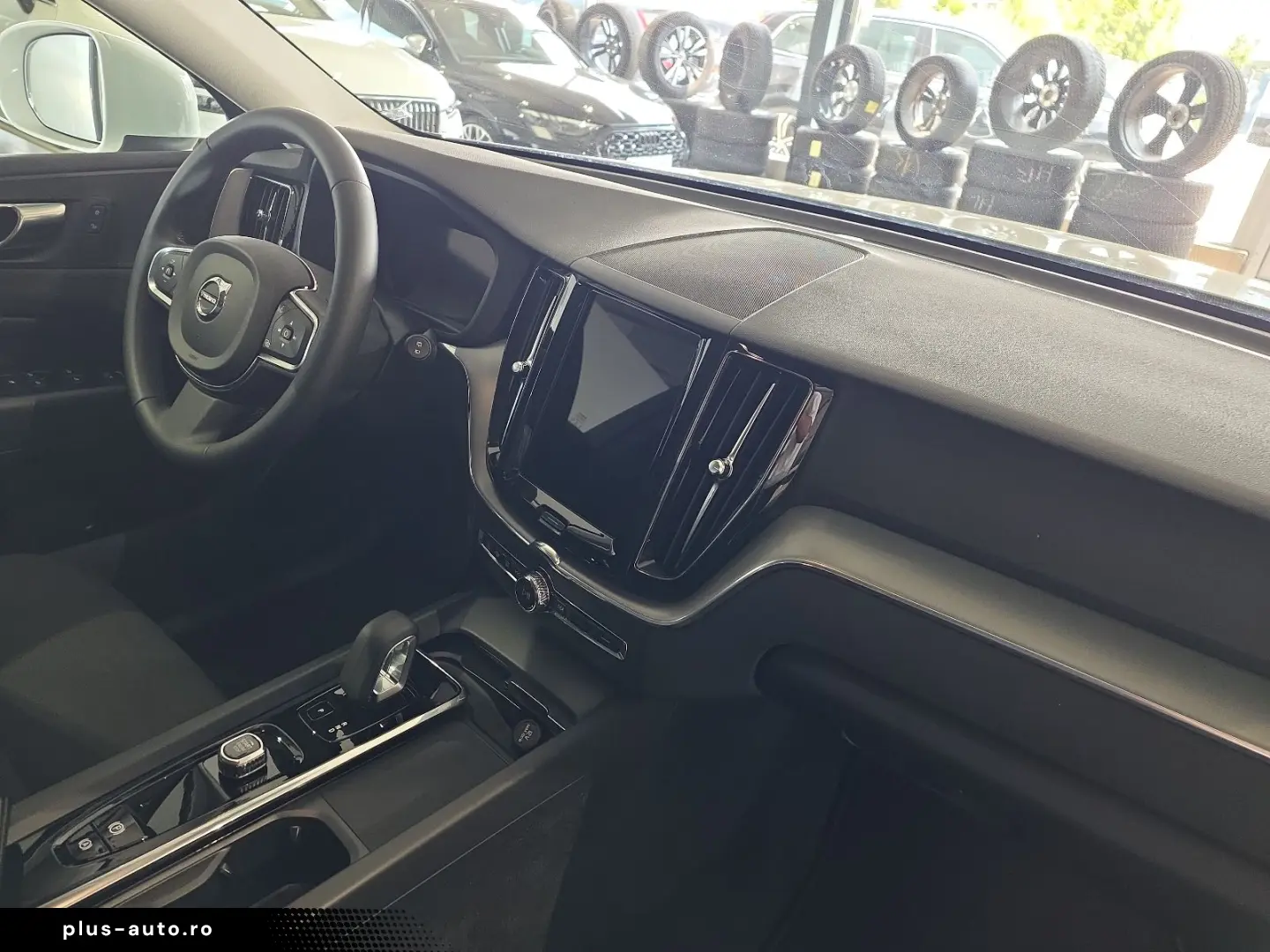 VOLVO XC60 B4 Momentum Pro 360  WinterPaket LED Google