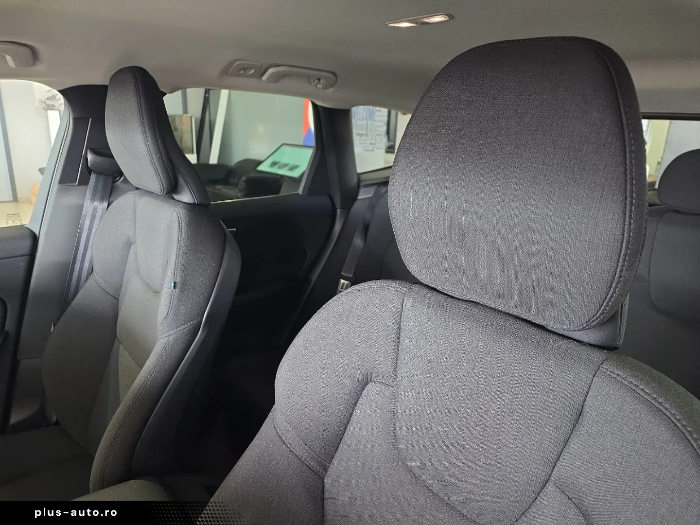 VOLVO XC60 B4 Momentum Pro 360  WinterPaket LED Google