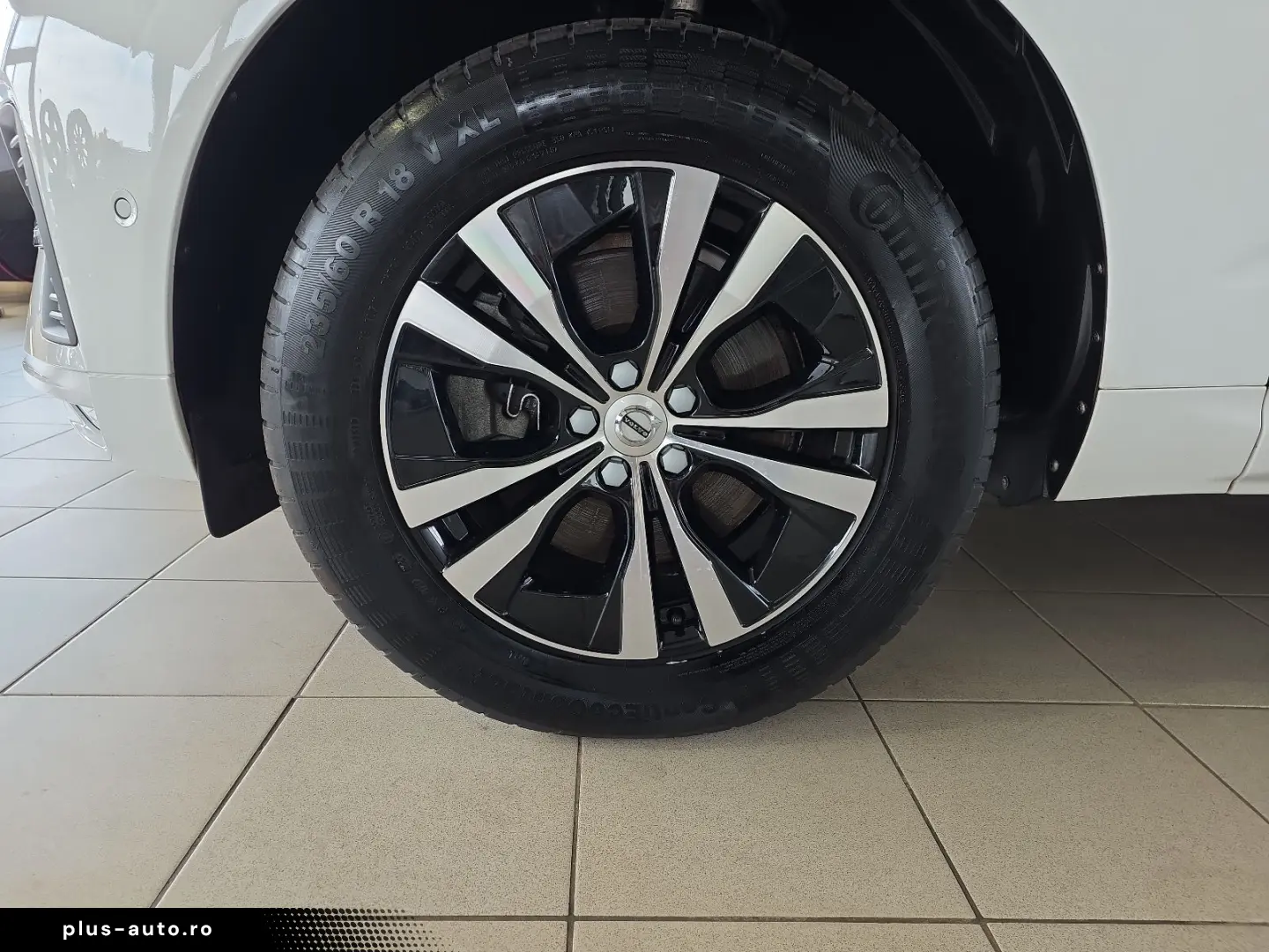 VOLVO XC60 B4 Momentum Pro 360  WinterPaket LED Google