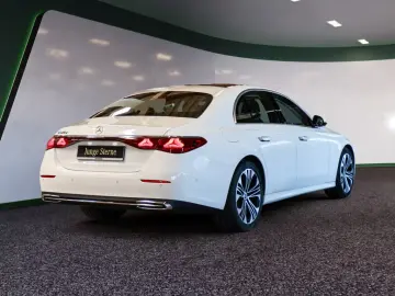 Mercedes-Benz E 220 d Avantgarde PANO LED NAVI KAMERA