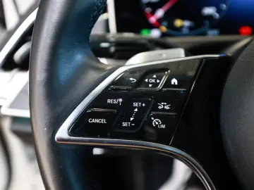 Mercedes-Benz E 220 d Avantgarde PANO LED NAVI KAMERA