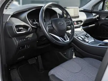 HYUNDAI SANTA FE 1.6 T-GDI BASIS PHEV 4WD SHZ NAVI LED
