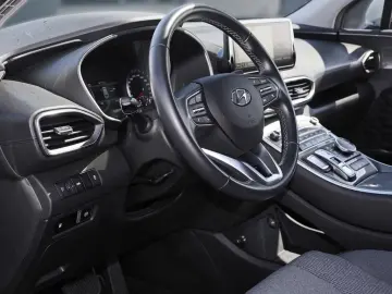 HYUNDAI SANTA FE 1.6 T-GDI BASIS PHEV 4WD SHZ NAVI LED