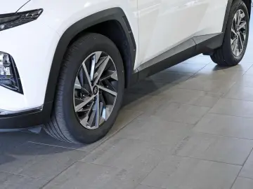 HYUNDAI TUCSON TREND KAMERA ACC PDC SHZ