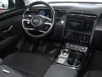 HYUNDAI TUCSON TREND KAMERA ACC PDC SHZ