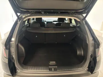 HYUNDAI Tucson 1.6 T-GDI Trend 4WD Navi CAM ACC Sitzhzg.