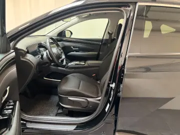HYUNDAI Tucson 1.6 T-GDI Trend 4WD Navi CAM ACC Sitzhzg.