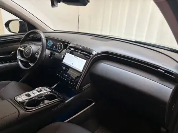 HYUNDAI Tucson 1.6 T-GDI Trend 4WD Navi CAM ACC Sitzhzg.