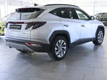 HYUNDAI TUCSON 1.6 T-GDI TREND 4WD SHZ LHZ NAVI KAMERA