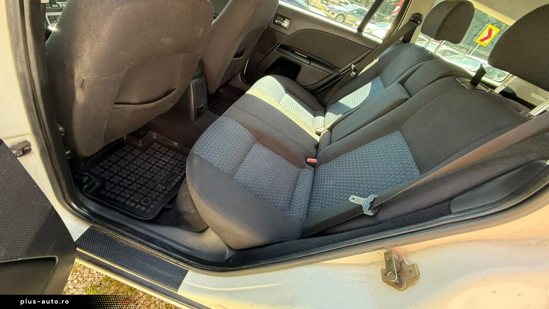 Ford Mondeo Break 2006 2.0TdCI 115Cp Manual Rate
