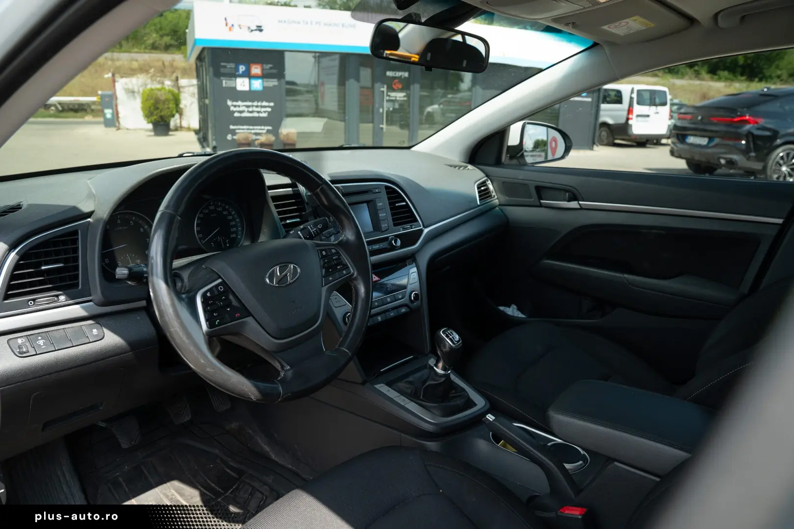 Hyundai Elantra Comfort 1.6 MPI