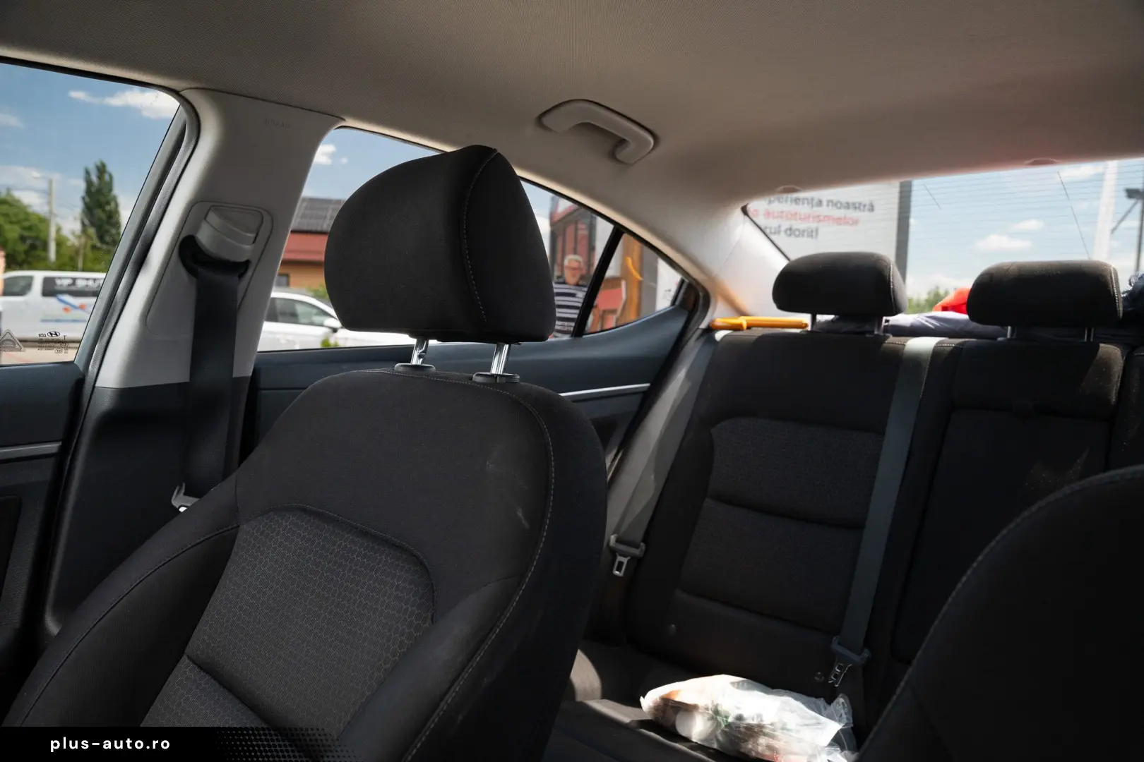 Hyundai Elantra Comfort 1.6 MPI
