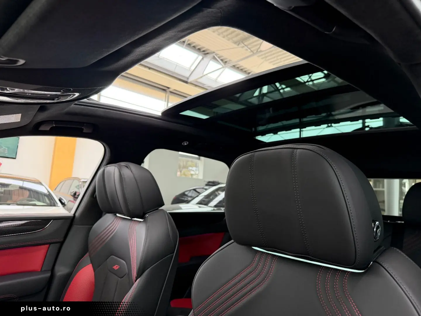 BENTLEY Bentayga V8 S NAIM Carbon Kristall 360  HUD 22