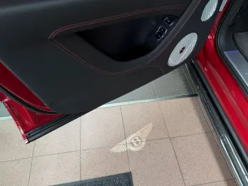 BENTLEY Bentayga V8 S NAIM Carbon Kristall 360  HUD 22