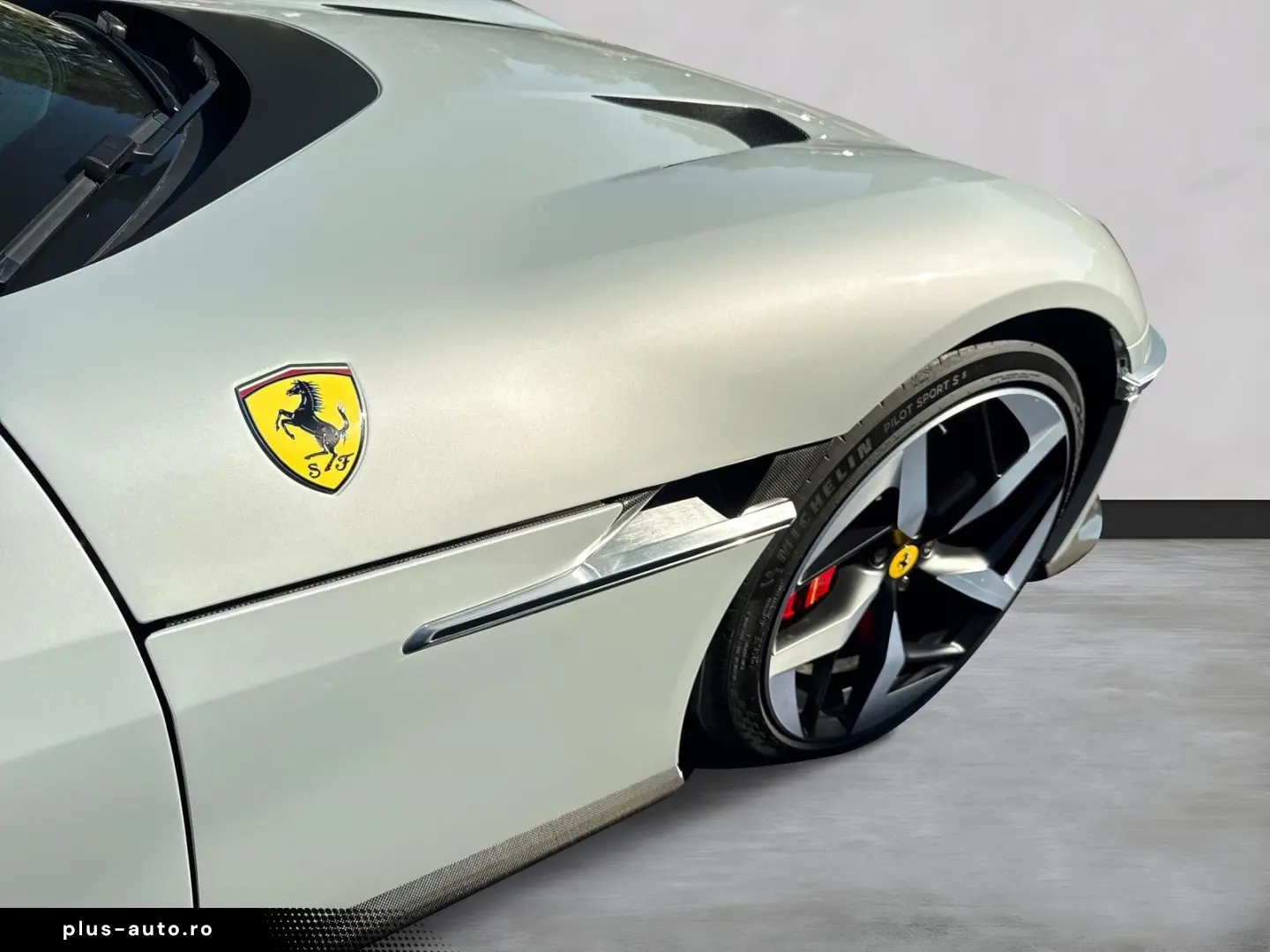 FERRARI 12Cilindri  Embleme Navi PDC Klima Leder