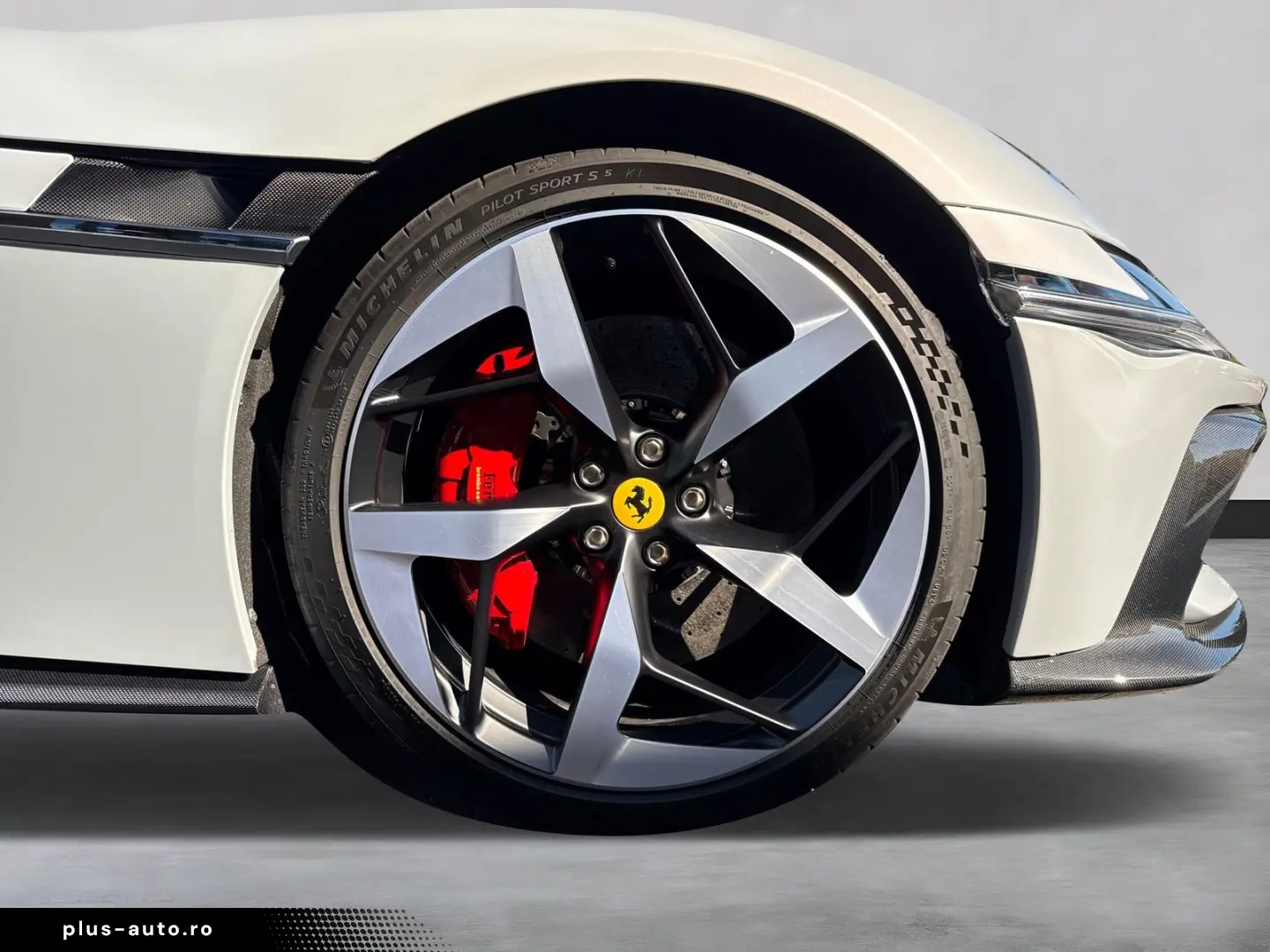 FERRARI 12Cilindri  Embleme Navi PDC Klima Leder