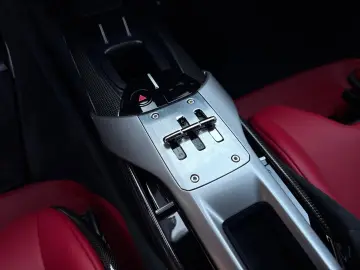 FERRARI 12Cilindri  Embleme Navi PDC Klima Leder