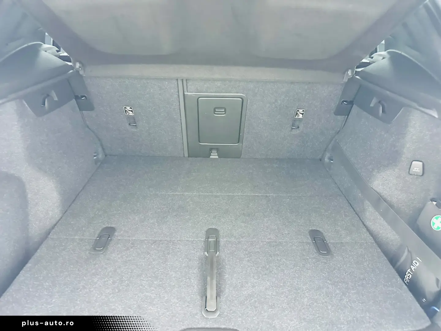 VOLVO XC40 2019 2.0D E6 4X4 Garantie 12 Luni Rate Avans 0 Do