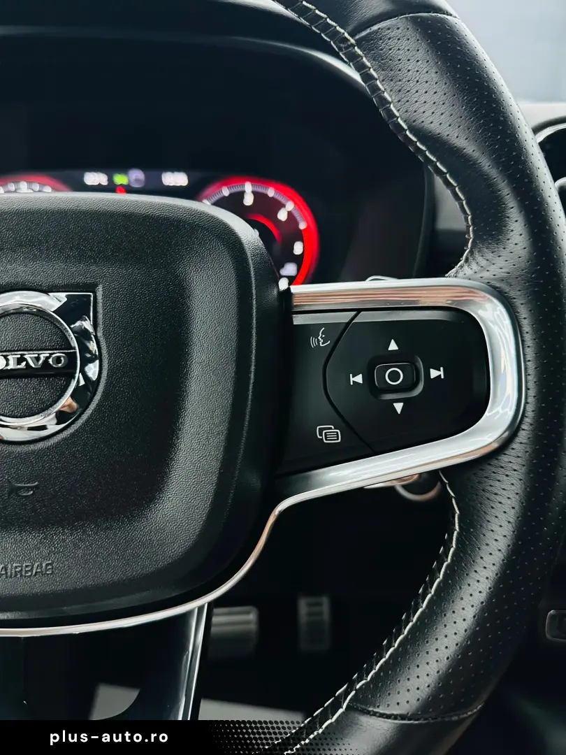 VOLVO XC40 2019 2.0D E6 4X4 Garantie 12 Luni Rate Avans 0 Do