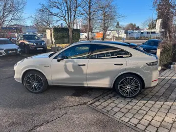 Porsche Cayenne Coupé Turbo S E-Hybrid