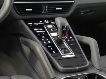 Porsche Cayenne GTS ✨ Porsche Approved Masaj