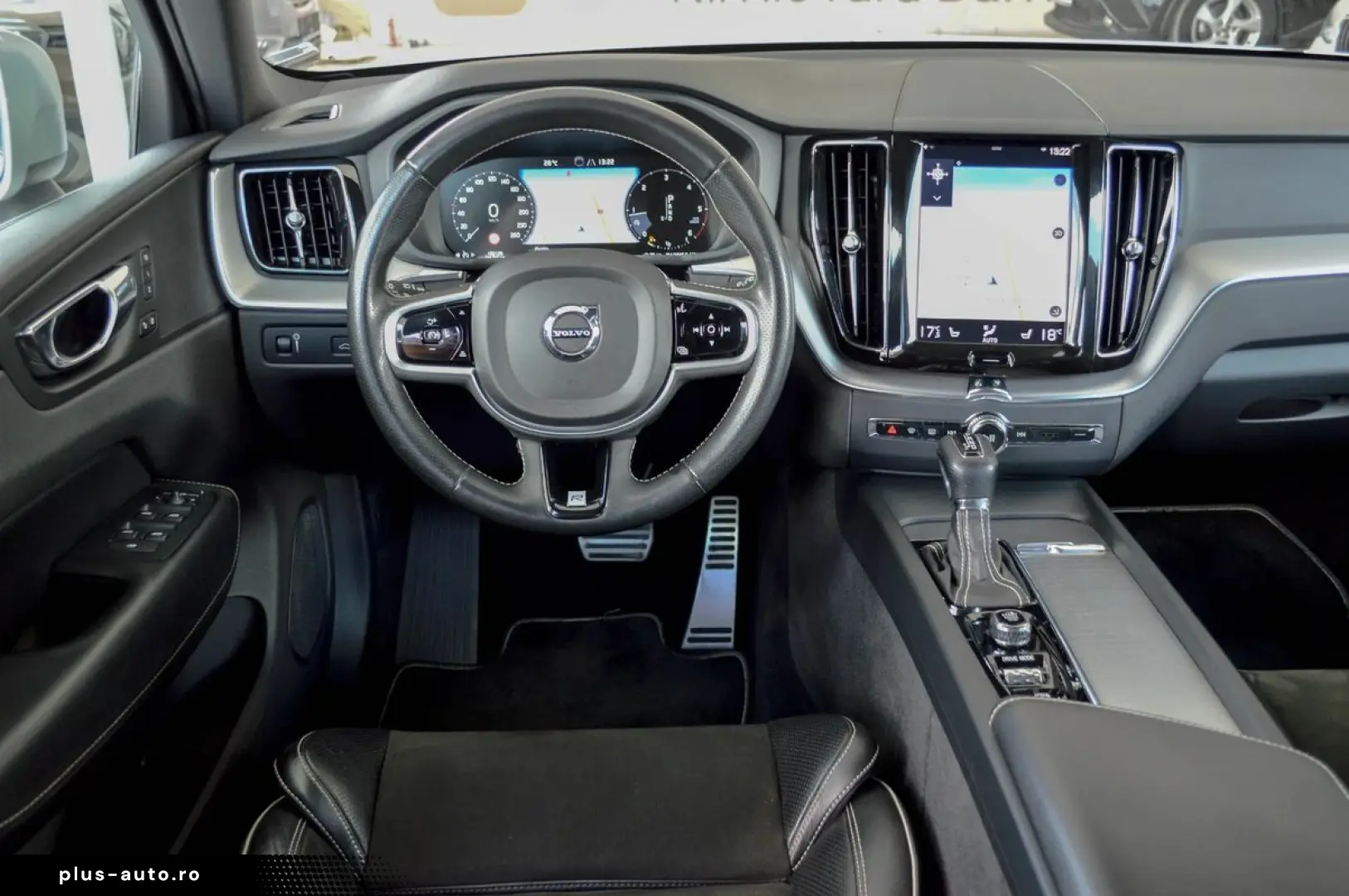 2018 Volvo XC-60 D4 AWD R-Design 190 CP Diesel  Automată RAT