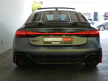 AUDI RS7 quattro Mattlackierung Pano Sitzklima 280kmh