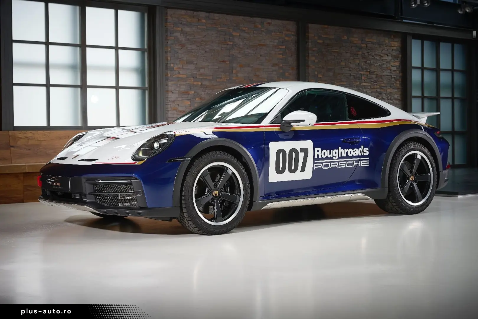 PORSCHE 992 Dakar   1. Hand   Rallye Design & SportPaket