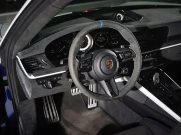 PORSCHE 992 Dakar   1. Hand   Rallye Design & SportPaket
