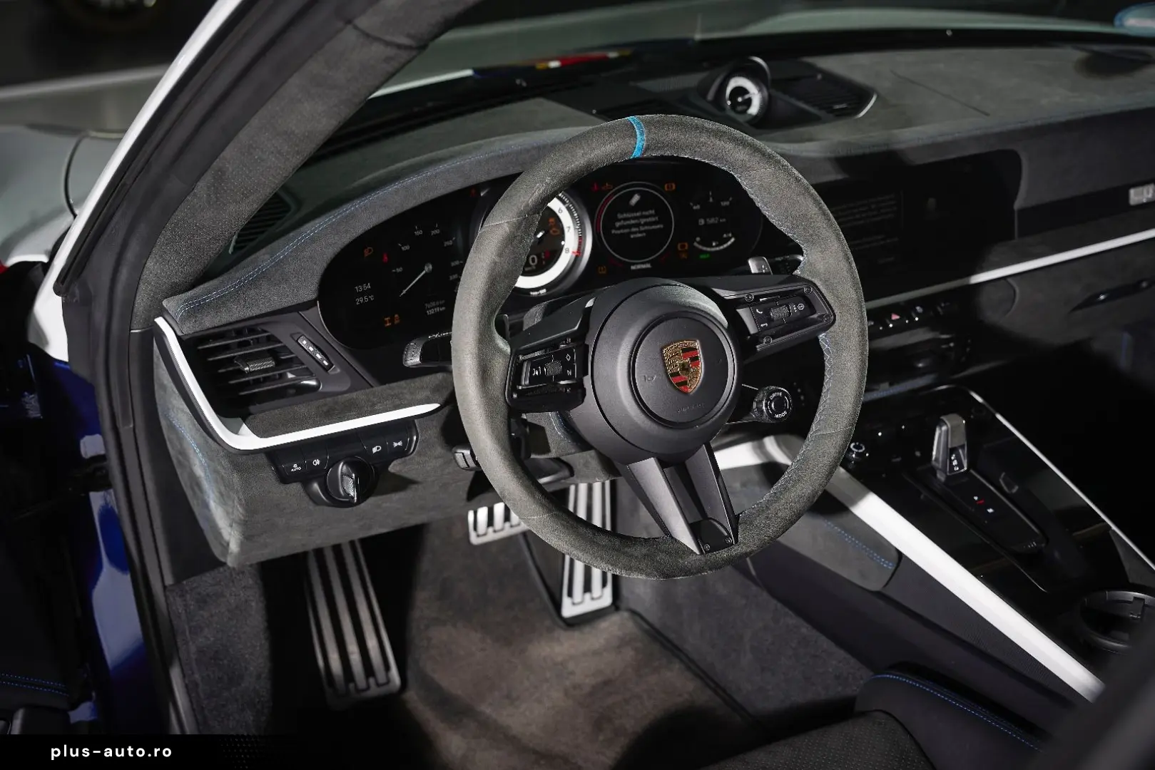 PORSCHE 992 Dakar   1. Hand   Rallye Design & SportPaket