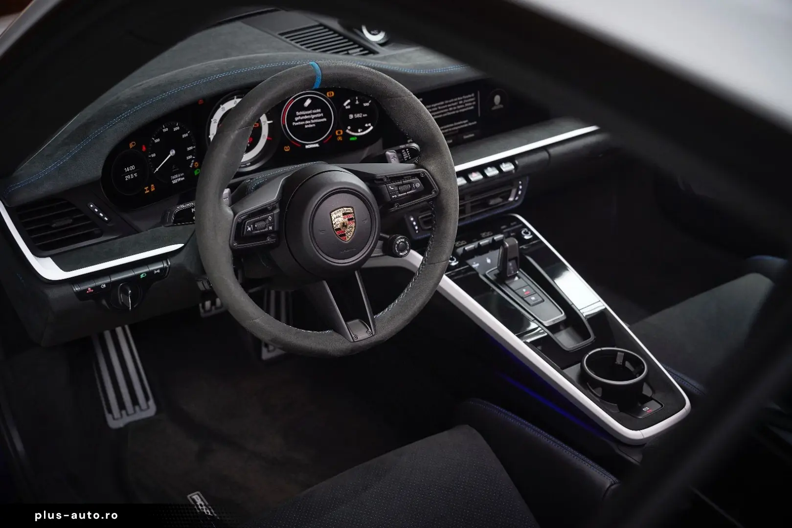 PORSCHE 992 Dakar   1. Hand   Rallye Design & SportPaket