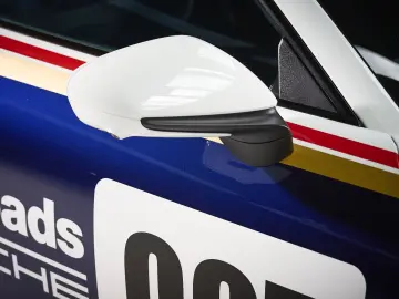 PORSCHE 992 Dakar   1. Hand   Rallye Design & SportPaket