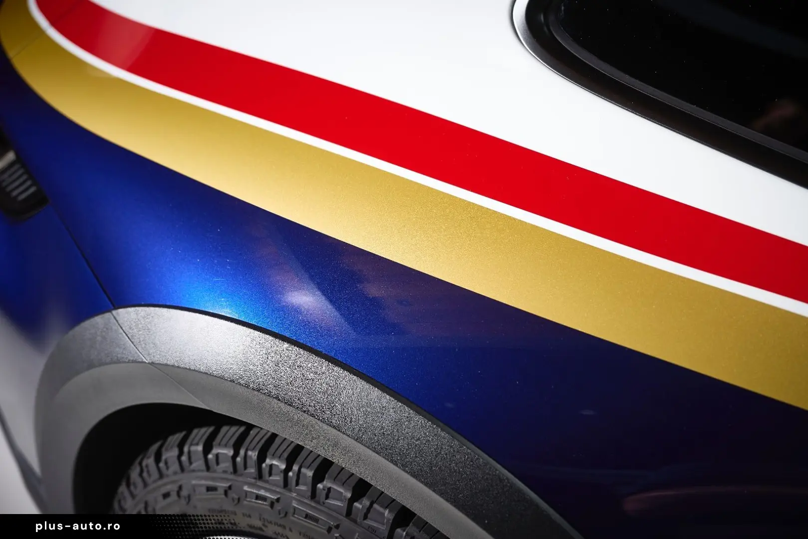 PORSCHE 992 Dakar   1. Hand   Rallye Design & SportPaket