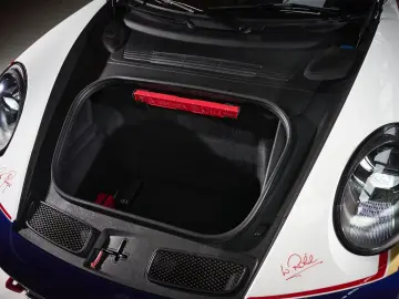 PORSCHE 992 Dakar   1. Hand   Rallye Design & SportPaket
