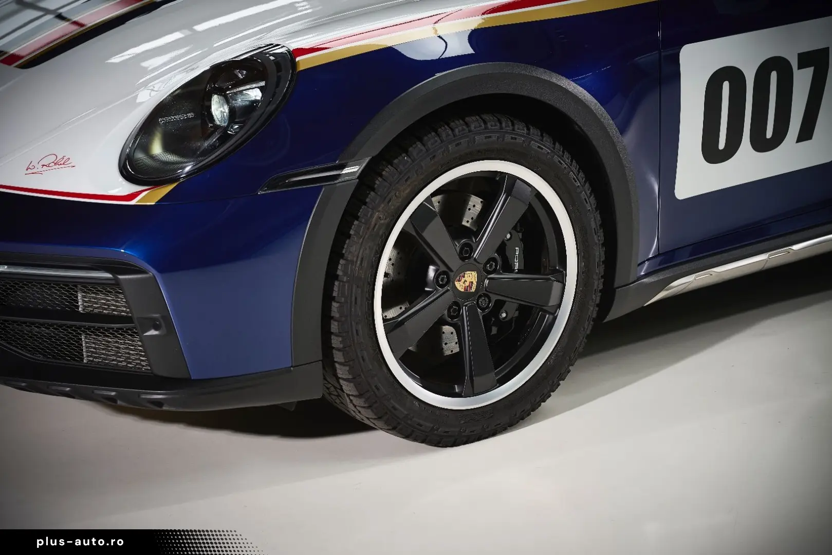 PORSCHE 992 Dakar   1. Hand   Rallye Design & SportPaket