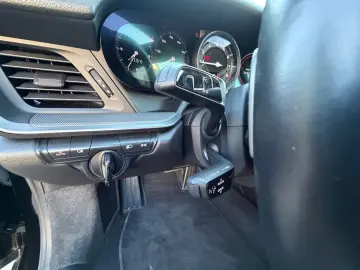 PORSCHE 992 Carrera 1.HAND DEUTSCH PANO RÜCKFK LED