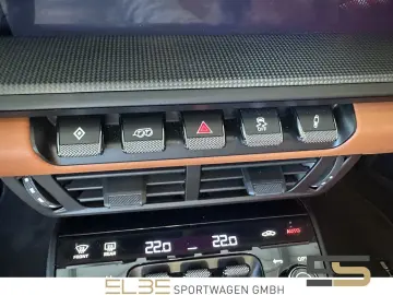 PORSCHE 911 992.2 Carrera GTS Cabriolet INNO BOSE CARBON