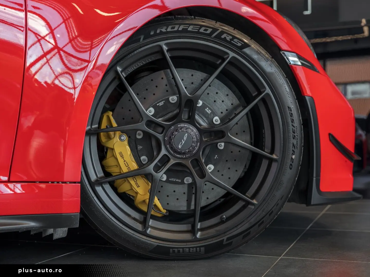 PORSCHE 911 GT3 Manthey Racing
