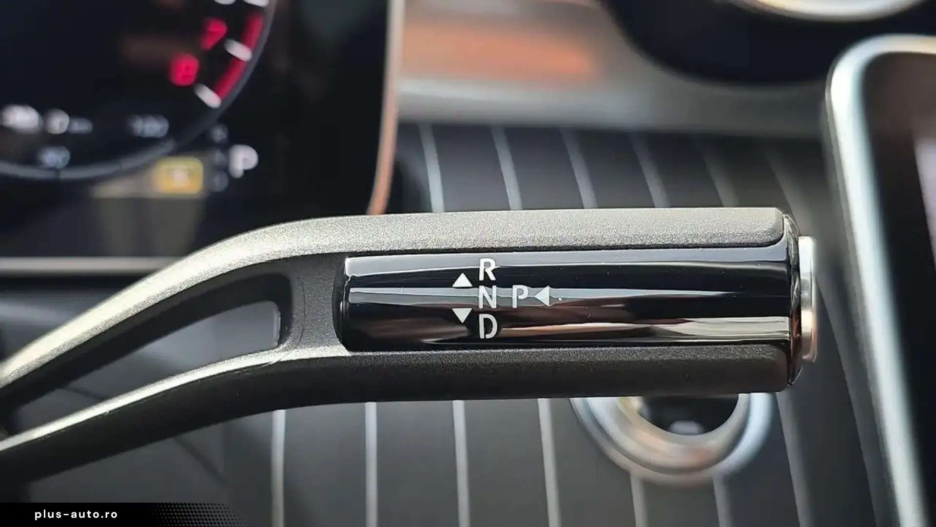 Mercedes-Benz C 300 e DISTRONIC 360 Burmester