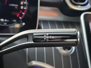 Mercedes-Benz C 300 e DISTRONIC 360 Burmester