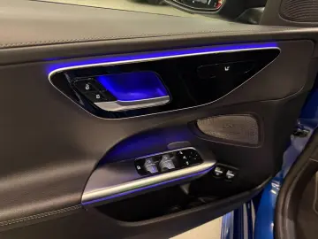 Mercedes-Benz C 300 e AMG Line DISTRONIC