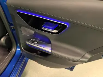 Mercedes-Benz C 300 e AMG Line DISTRONIC