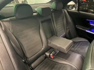 Mercedes-Benz C 300 e AMG Line DISTRONIC