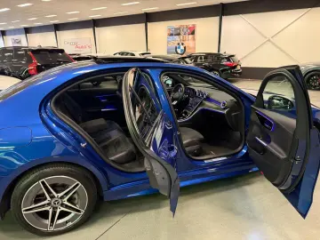Mercedes-Benz C 300 e AMG Line DISTRONIC