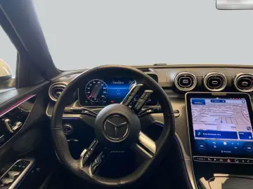 Mercedes-Benz C 300 e AMG Line Premium